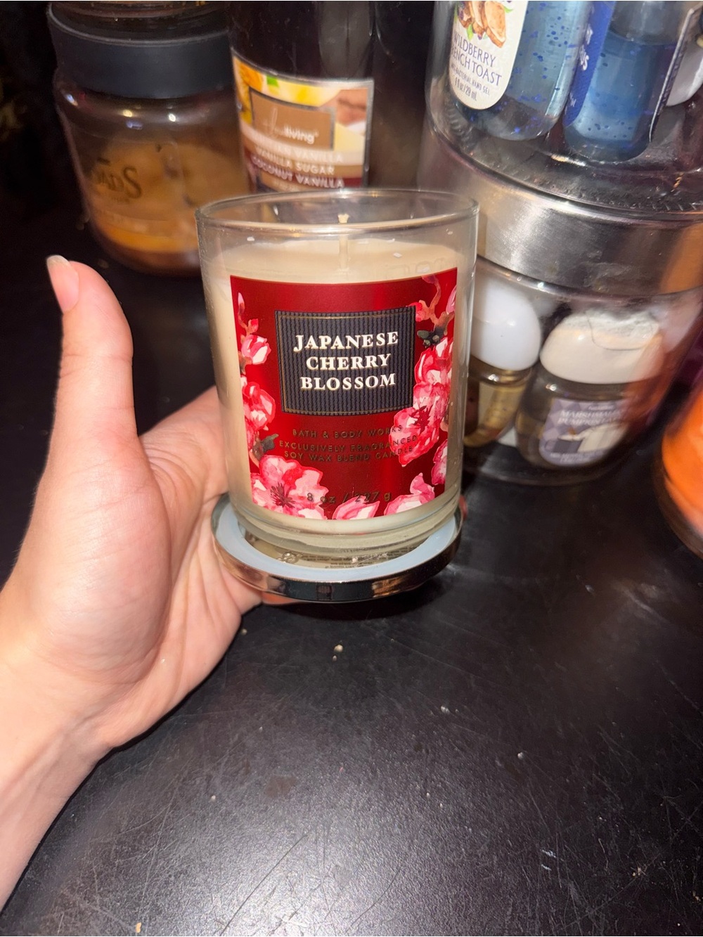Bath & Body Works Japanese Cherry Blossom Candle - Red